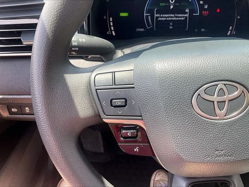 Used 2025 Toyota Camry LE w/ Convenience Package FWD image 23