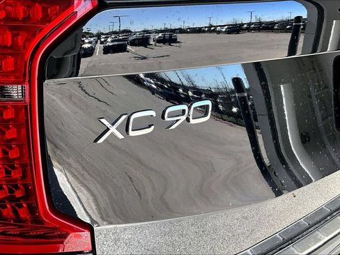 Used 2023 Volvo XC90 B6 Ultimate w/ Protection Package Premier AWD/4WD image 41