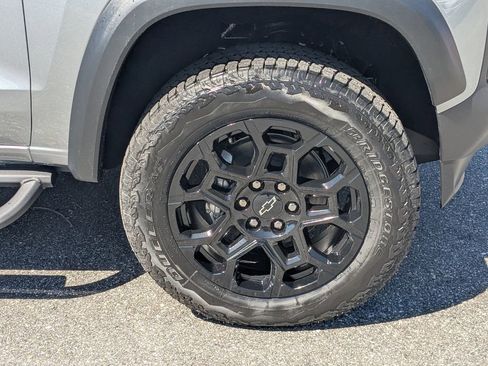 New 2026 Chevrolet Colorado Trail Boss AWD/4WD image 10