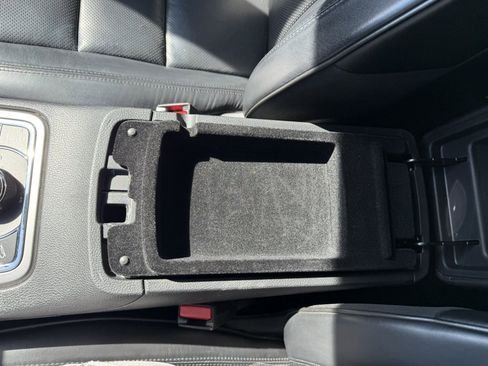 Used 2018 Jeep Grand Cherokee Overland image 31