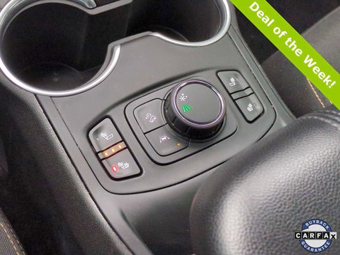 Used 2021 GMC Terrain SLE w/ Driver Convenience Package image 38