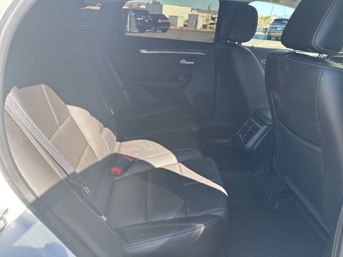Used 2019 Chevrolet Impala LT w/ LT Leather Package image 15