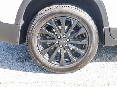 Used 2023 Chevrolet Traverse RS w/ LPO, Cargo Package image 11