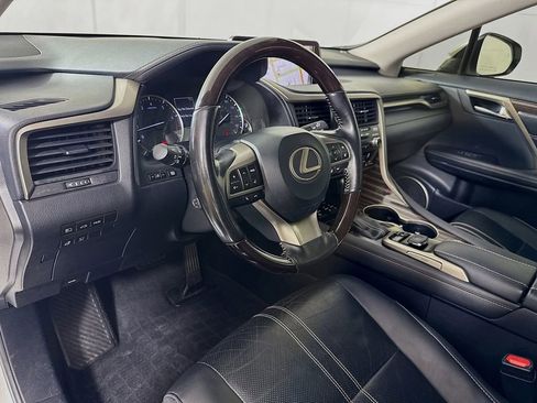 Used 2018 Lexus RX 350L Luxury image 10