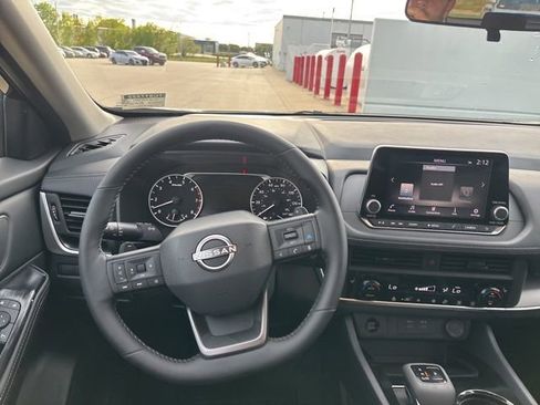 New 2026 Nissan Rogue SV AWD/4WD image 12