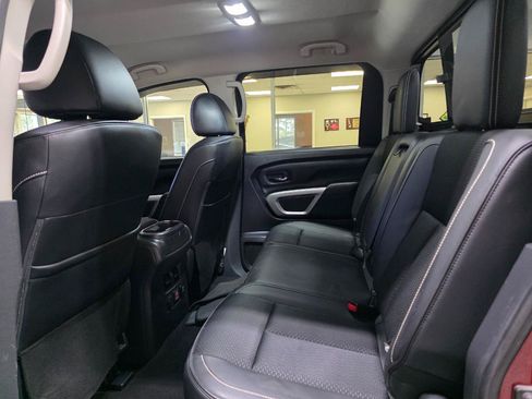 Used 2019 Nissan Titan PRO-4X AWD/4WD image 19