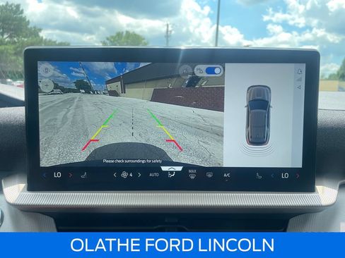 Certified 2025 Ford Explorer Active AWD/4WD image 24