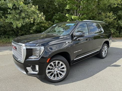 Certified 2024 GMC Yukon Denali w/ Denali Reserve Package image 9