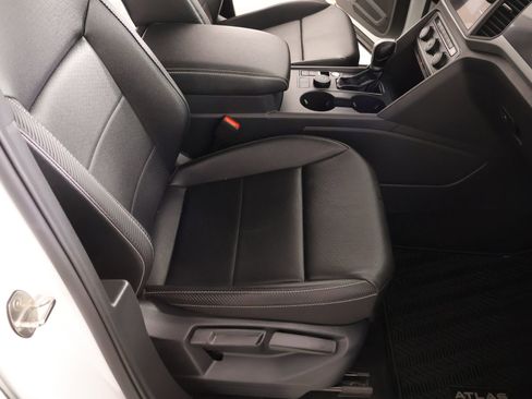 Used 2021 Volkswagen Atlas Cross Sport SE AWD/4WD image 13