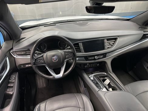 Certified 2024 Buick Enclave Premium image 23