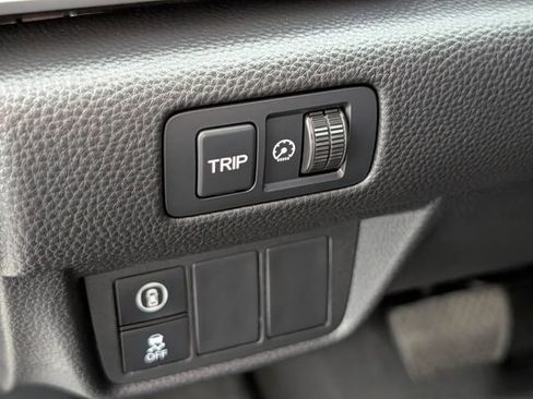 Used 2018 Honda Accord EX-L image 18