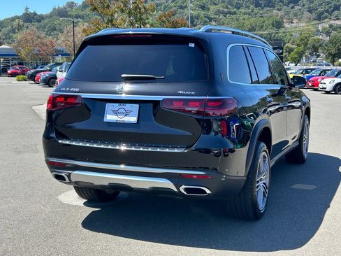 Used 2025 Mercedes-Benz GLS 450 4MATIC image 5