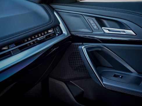 Used 2024 BMW X1 xDrive28i w/ Technology Package image 23