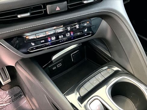 Used 2023 Buick Envision Essence w/ Sport Touring Package FWD image 31