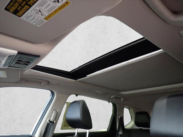 Used 2024 Nissan Rogue SV w/ SV Premium Package FWD image 15