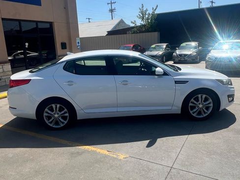 Used 2012 Kia Optima EX FWD image 8