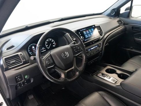 Used 2024 Honda Ridgeline TrailSport image 3