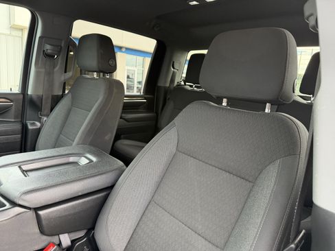 Used 2025 Chevrolet Silverado 2500 LT w/ Convenience Package AWD/4WD image 14