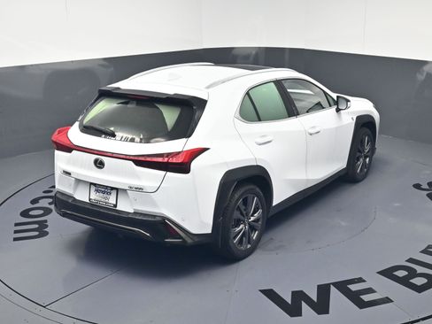 Used 2021 Lexus UX 200 F Sport image 25