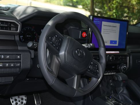 New 2026 Toyota 4Runner TRD Sport Premium AWD/4WD image 4