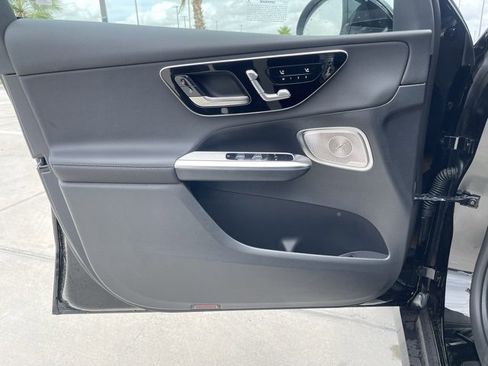 New 2025 Mercedes-Benz GLC 300 image 16