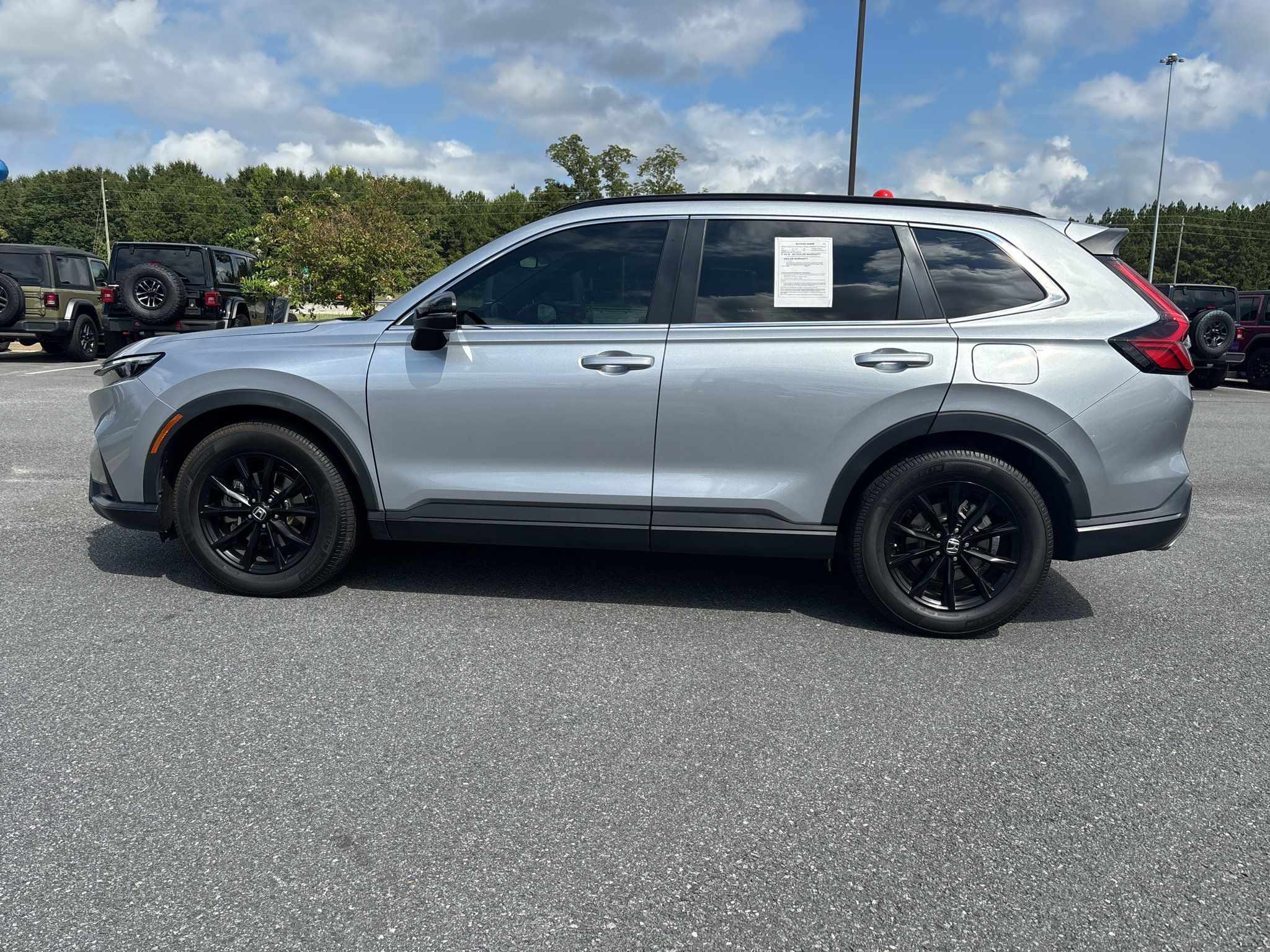 Used 2023 Honda CR-V Sport image 3