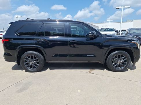 Used 2023 Toyota Sequoia Platinum RWD image 7