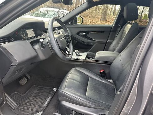 Used 2024 Land Rover Range Rover Evoque S image 5