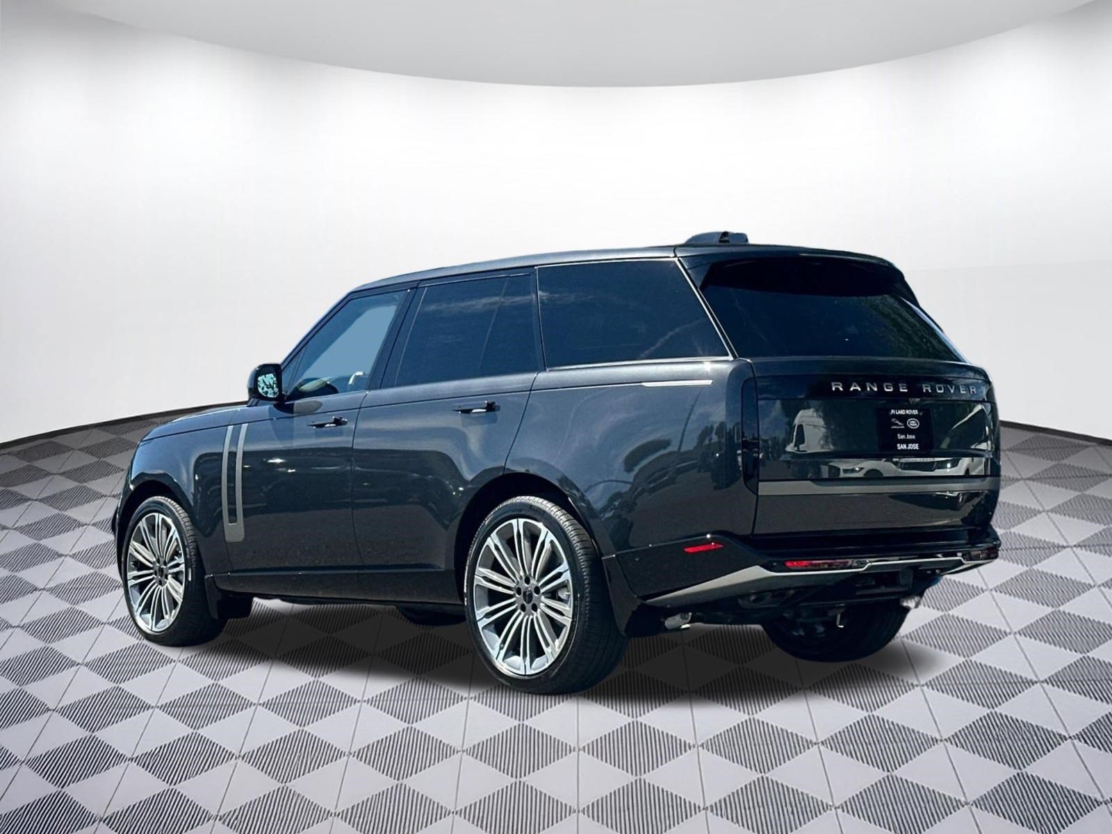 New 2026 Land Rover Range Rover SE AWD/4WD image 3