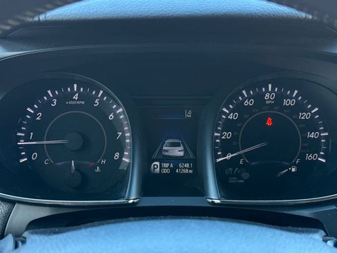 Used 2017 Toyota Avalon Limited image 27