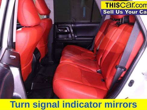 Used 2024 Toyota 4Runner TRD Off-Road Premium w/ Moonroof Package AWD/4WD image 31