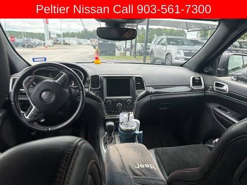 Used 2017 Jeep Grand Cherokee Trailhawk AWD/4WD image 11