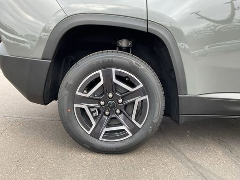 New 2026 Jeep Cherokee Laredo image 20