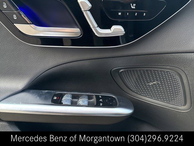 Used 2024 Mercedes-Benz C 300 4MATIC Sedan image 16