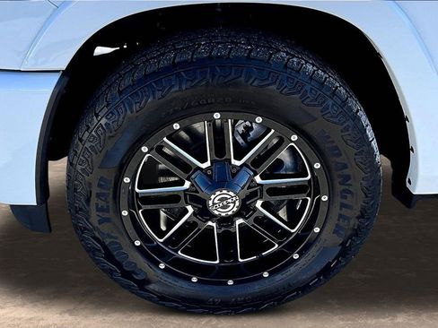 Used 2025 RAM 1500 Big Horn AWD/4WD image 37