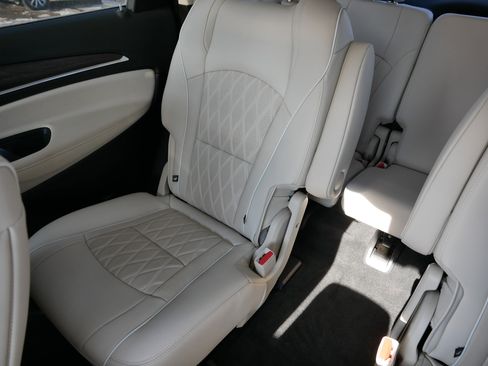 Used 2023 Buick Enclave Avenir w/ Avenir Technology Package image 12