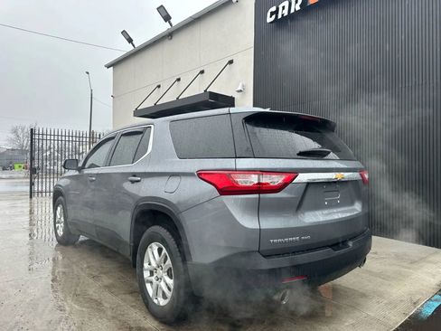 Used 2020 Chevrolet Traverse LS image 5