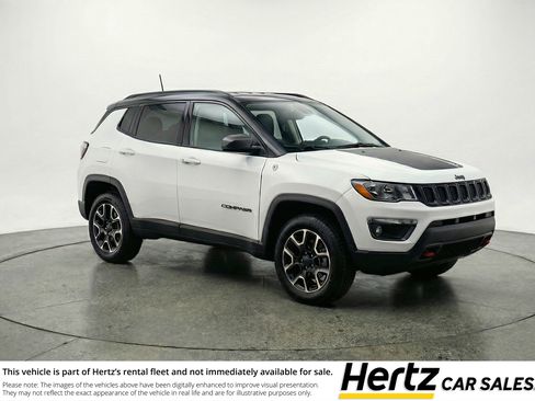Used 2025 Jeep Compass Trailhawk AWD/4WD image 1
