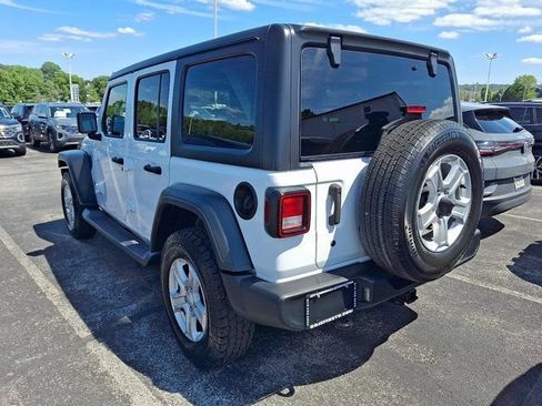 Used 2018 Jeep Wrangler Unlimited Sport AWD/4WD image 7
