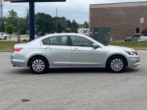 Used 2012 Honda Accord LX image 4
