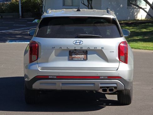 Used 2024 Hyundai Palisade SEL image 5