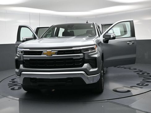 Used 2026 Chevrolet Silverado 1500 LT AWD/4WD image 23