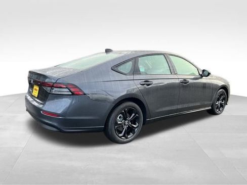 New 2025 Honda Accord SE image 7