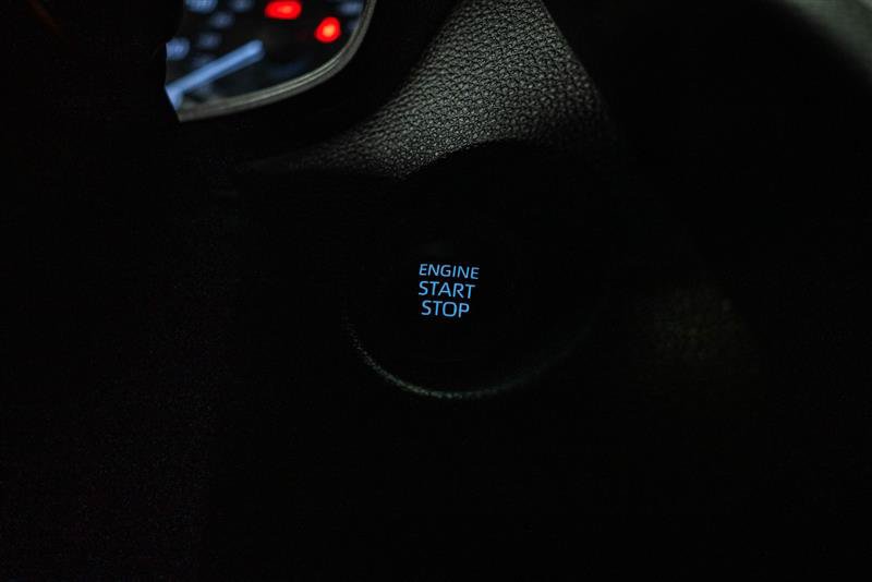 Used 2025 Toyota Corolla Cross LE FWD image 18