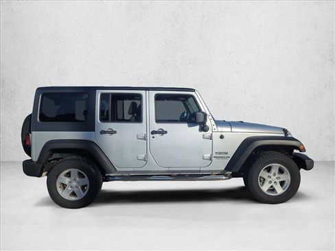 Used 2012 Jeep Wrangler Unlimited Sport image 4