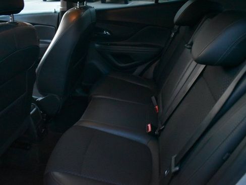 Used 2022 Buick Encore Preferred w/ Safety Package image 20