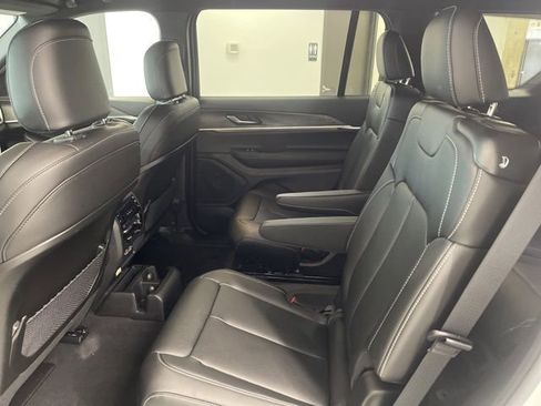 New 2025 Jeep Grand Cherokee L Limited w/ Black Appearance Package image 25