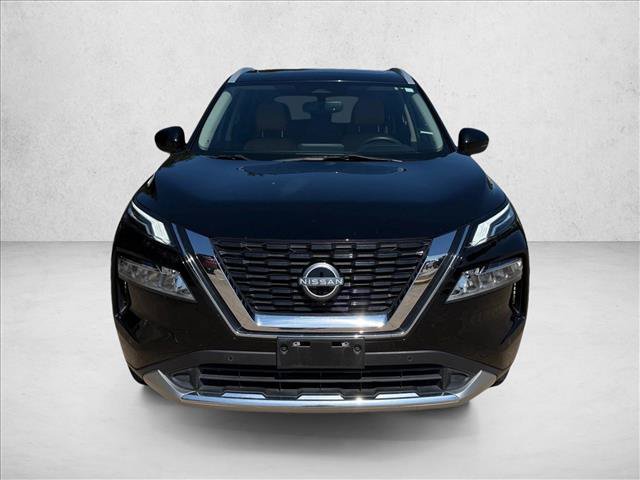 Used 2023 Nissan Rogue Platinum FWD image 2