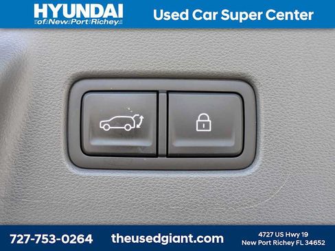Used 2025 Hyundai Santa Fe SEL FWD image 14