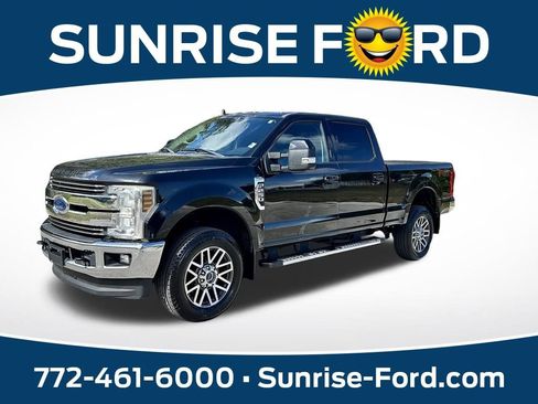 Used 2019 Ford F250 Lariat w/ Lariat Value Package AWD/4WD image 1